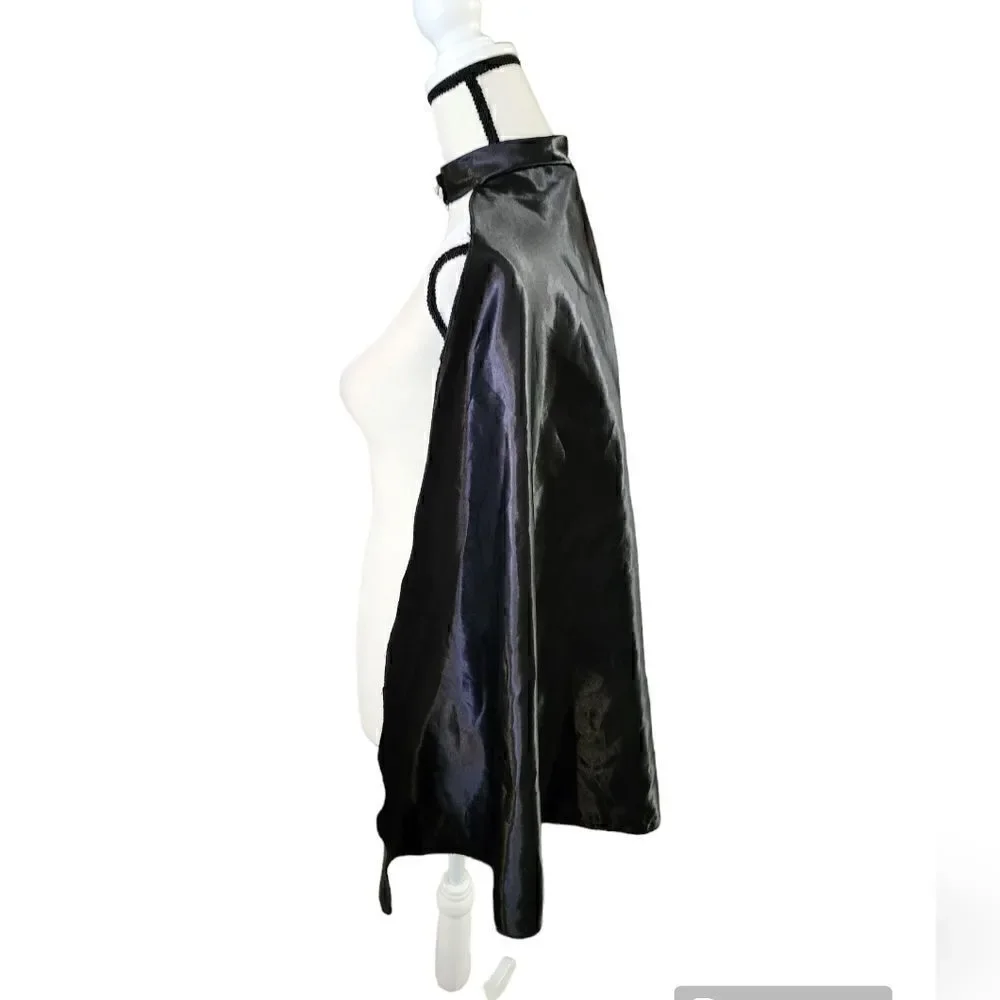 5/$20 Kids Batman Halloween costume cape